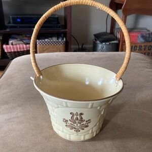Vintage Pfaltzgraff Ceramic Village Basket